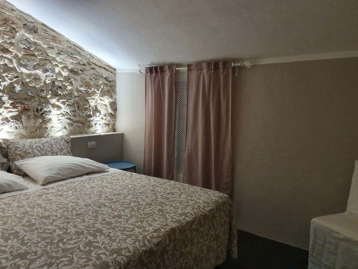 Casale di Pari Lo Scarabeo Bed & Breakfast エクステリア 写真
